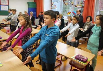 Mathematik mit Rhythmus: Schülerinnen und Schüler in der Musikalischen Grundschule „Am Stöckener Bach"