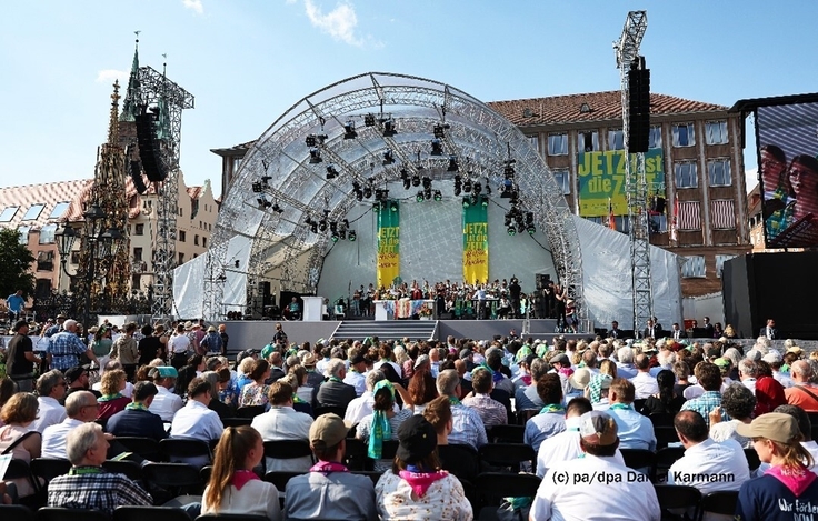 Bis zu 100.000 Besucher: Eröffnungs-Gottesdienst zum Kirchentag 2023 in Nürnberg