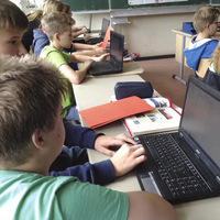 Schüler am Laptop